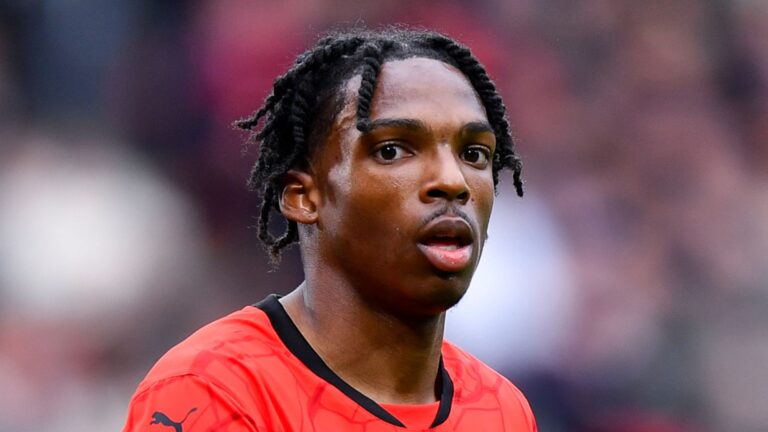 Jeremy Jacquet bergabung dengan Liverpool dari Rennes