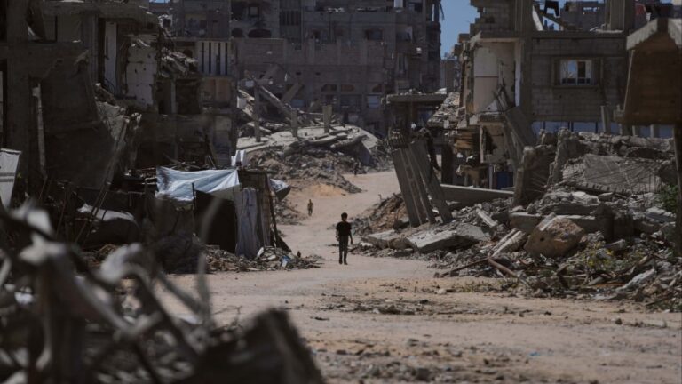 Gaza dalam seribu hari perang, menunjukkan dampak konflik di Palestina
